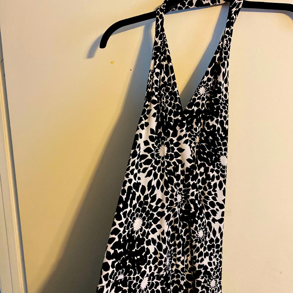 Black and white print B-Smart haulter dress